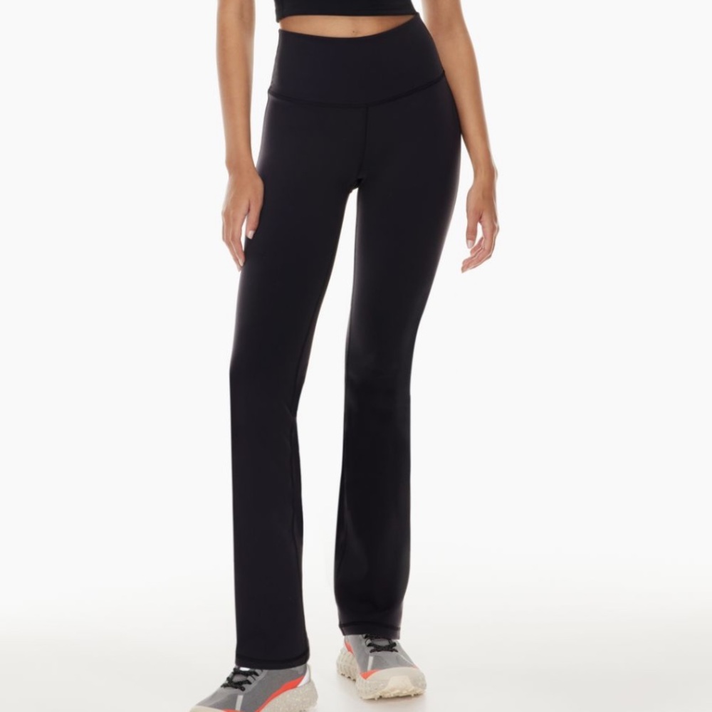 Aritzia Tnalife atmosphere bootcut high rise legging